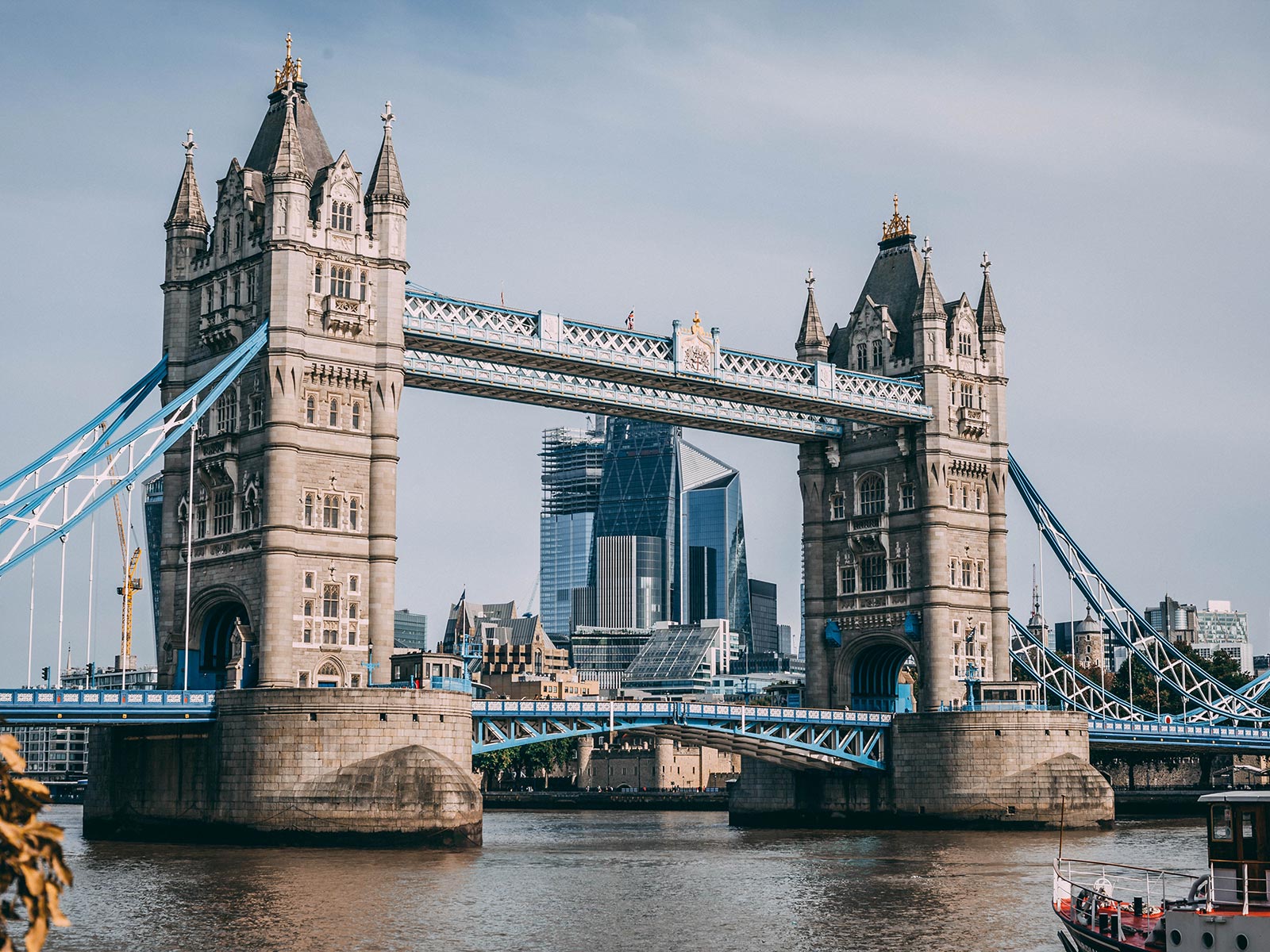 Pütra turistična agencija - London Tower Bridge