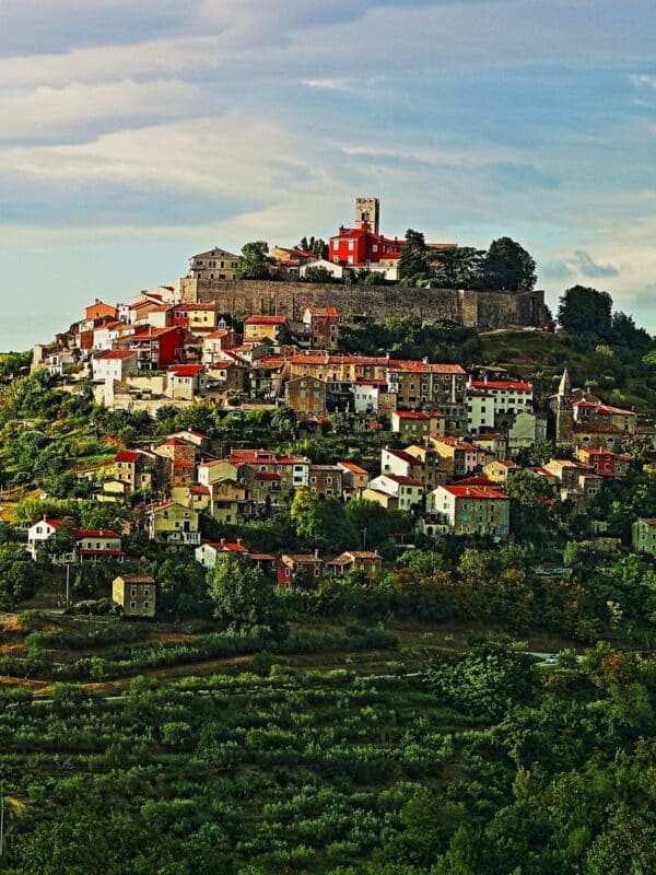 Pütra turistična agencija - Motovun